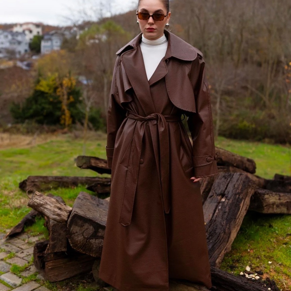 Elegant Brown Women's Trench Coat - Picture 1 of 5